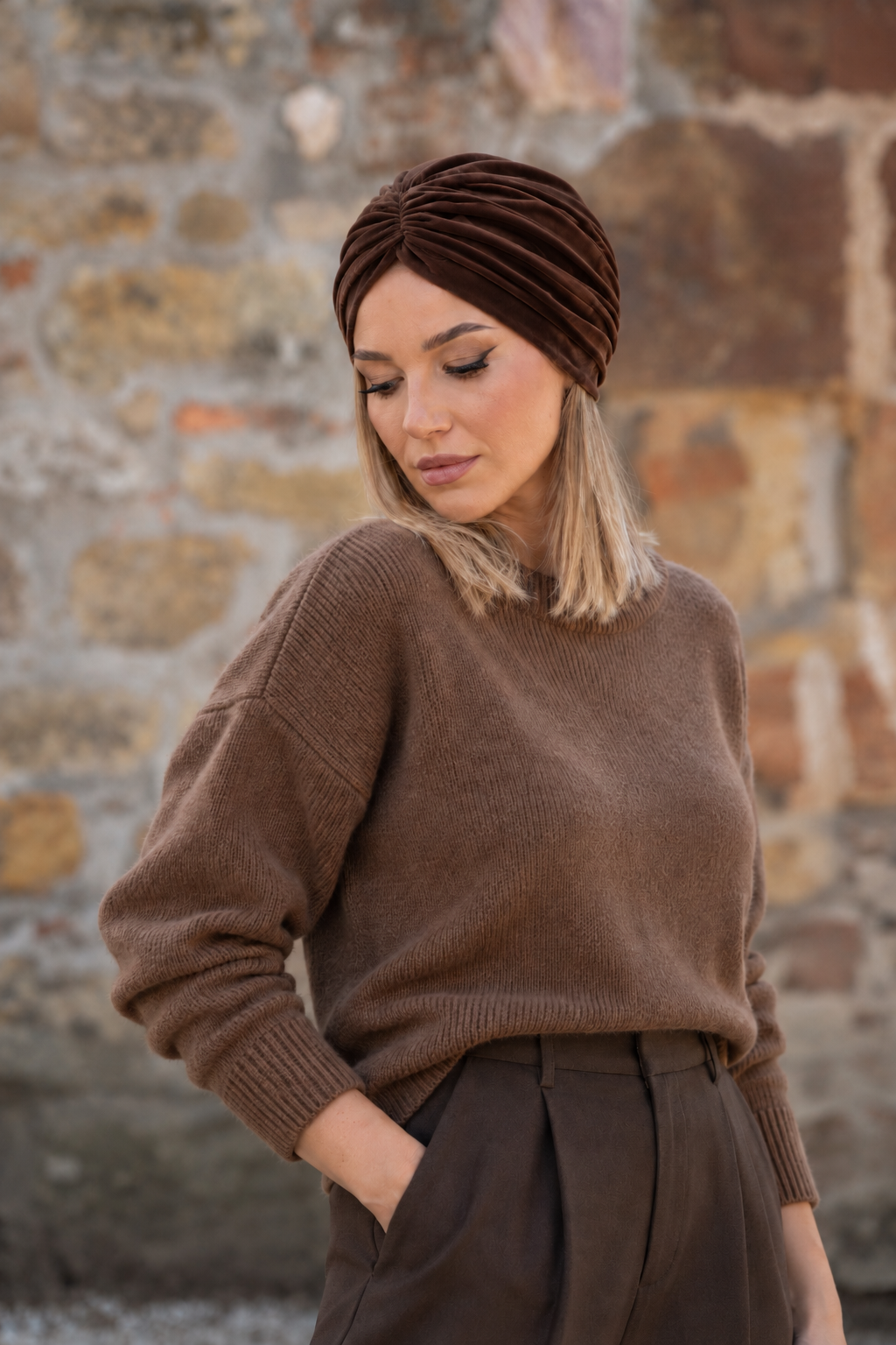 Turban damă din catifea maro